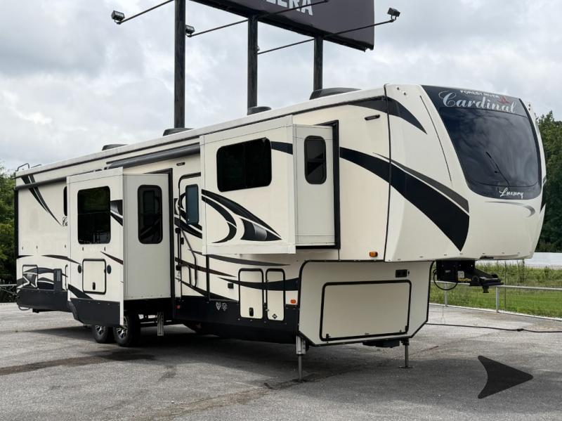 2020 Forest River Rv Cardinal Luxury 370FLX in calera AL