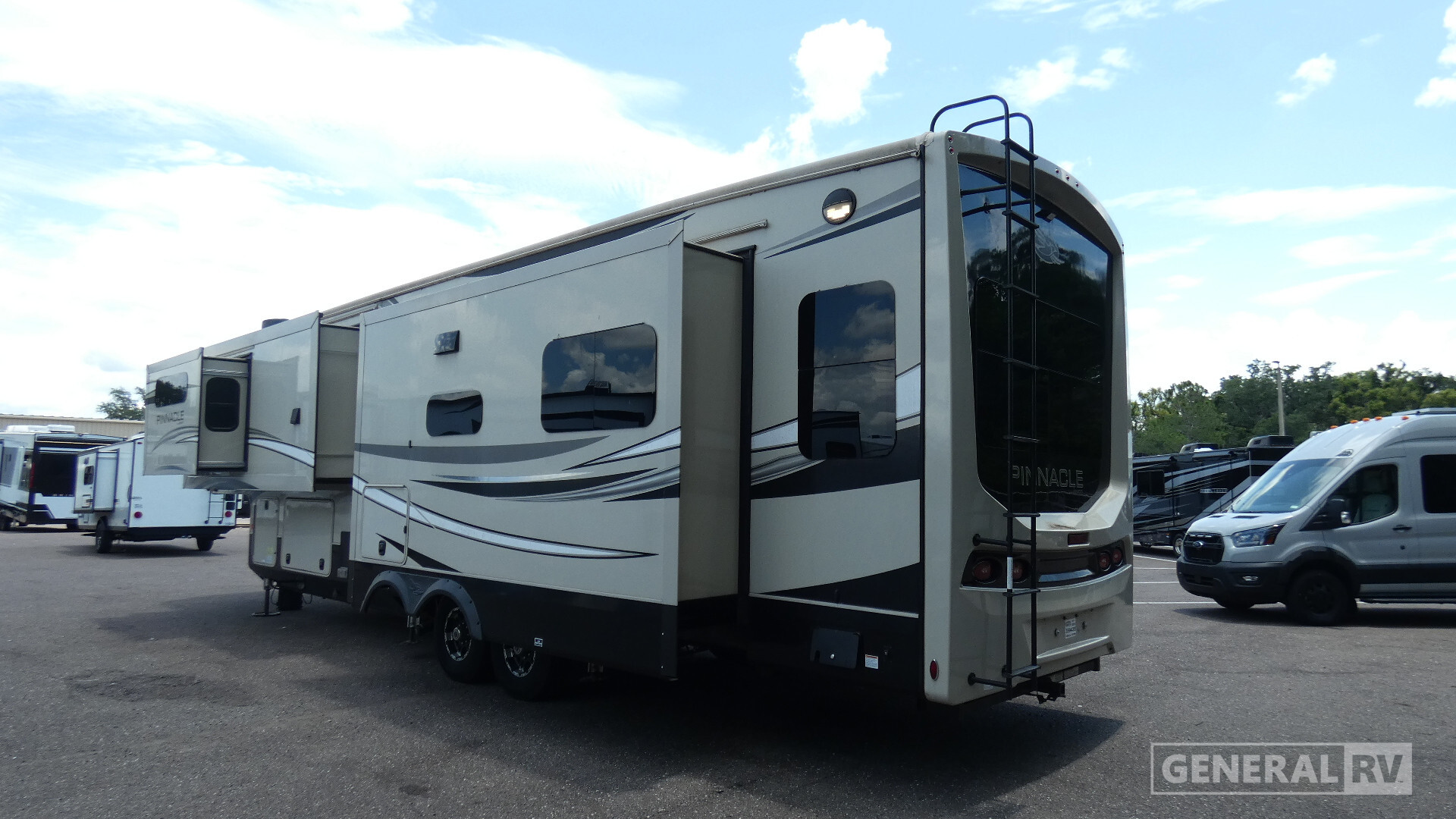 2022 Jayco PINNACLE 36SSWS in dover FL