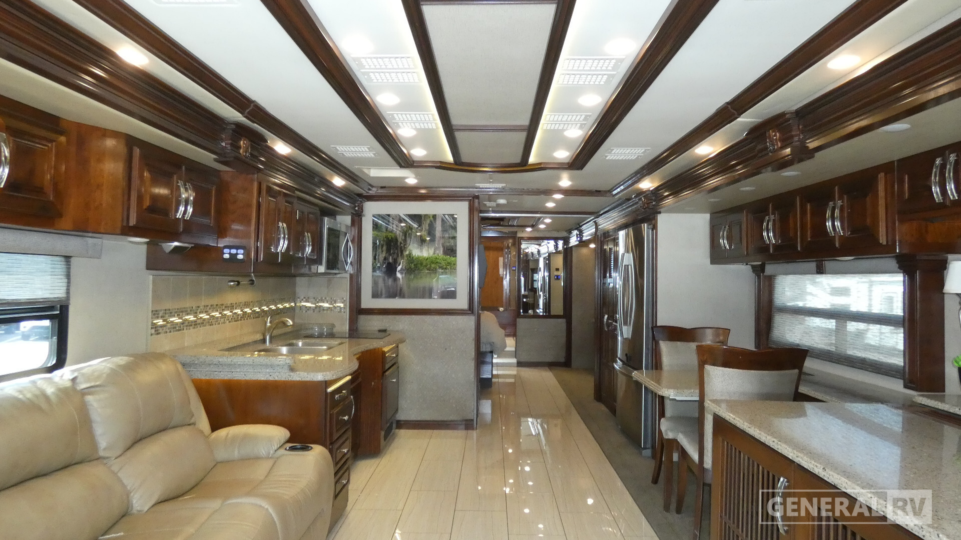 2017 American Coach American Dream 45A in dover FL