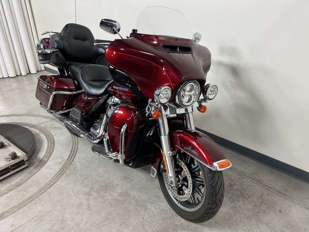 2017 Harley-Davidson Electra Glide Ultra Limited (FLHTK) ULTRA LIMITED in Peninsula, OH