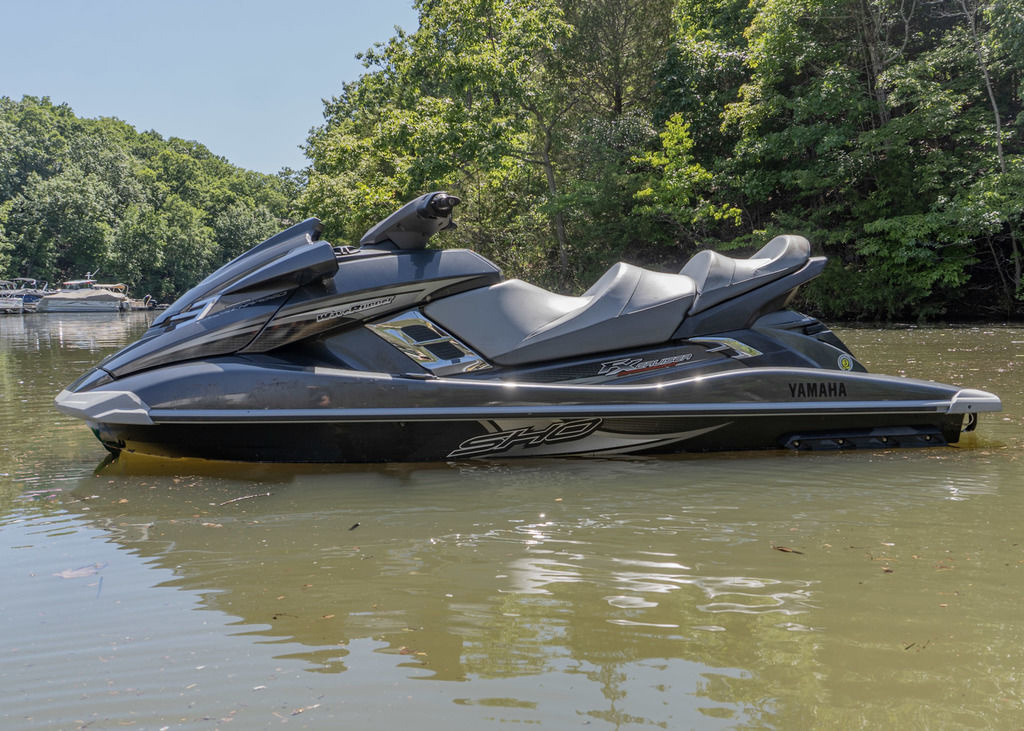 2012 Yamaha Waverunners WaveRunner FX Cruiser HO - Silver Metallic Cruiser HO - CRUISER HO in Osage Beach, MO