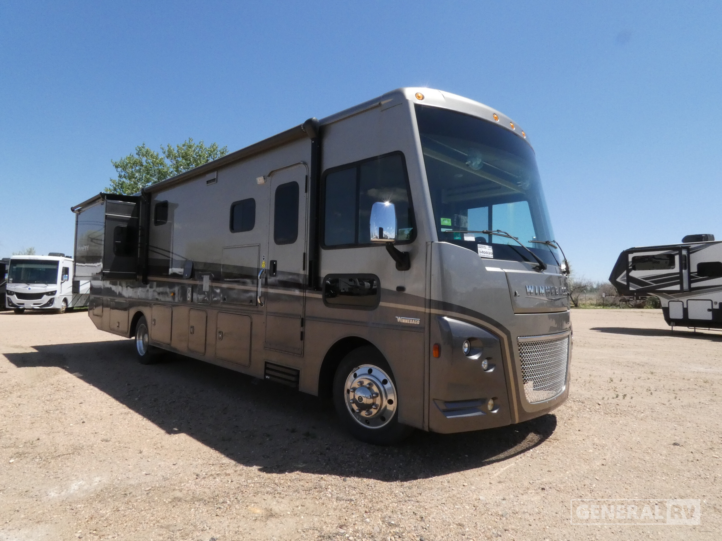 2022 Winnebago ADVENTURER 35F in longmont CO
