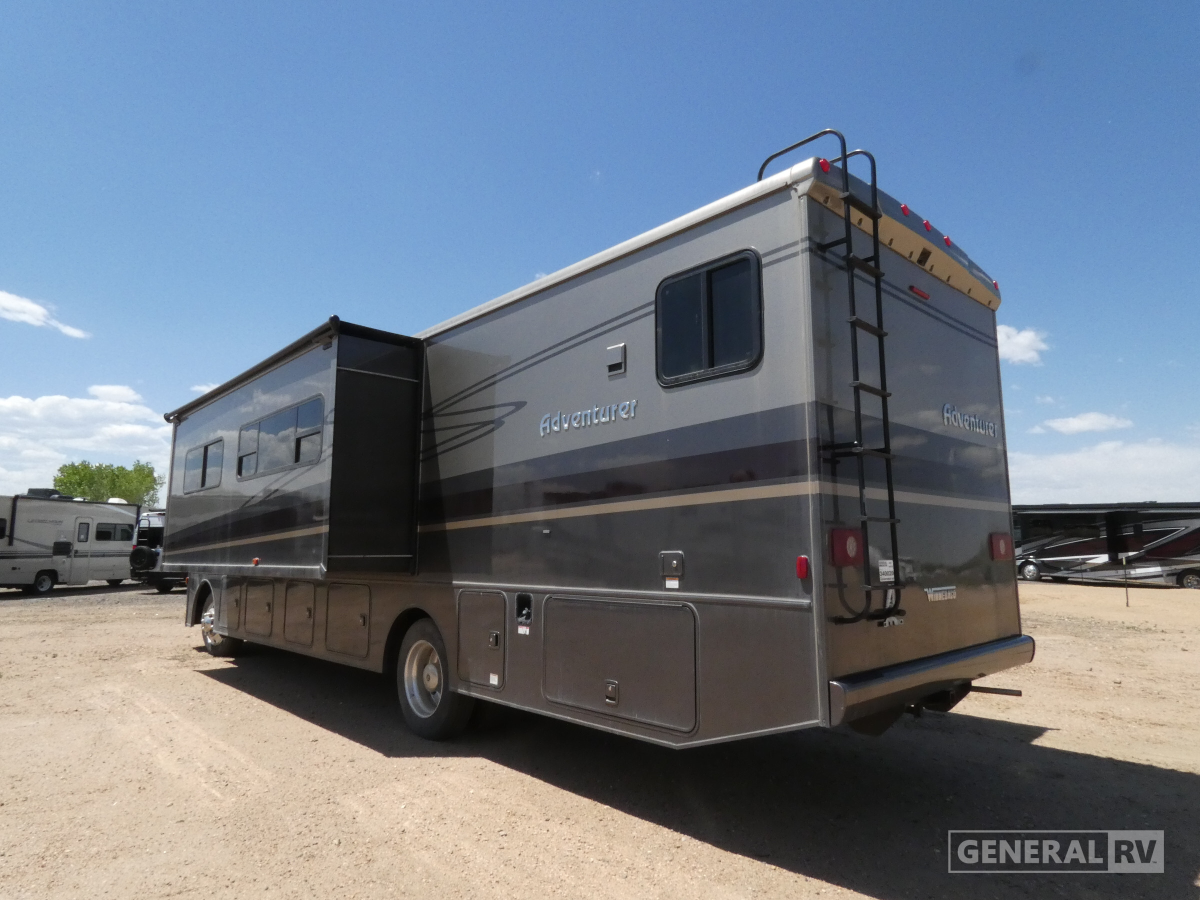 2022 Winnebago ADVENTURER 35F in longmont CO
