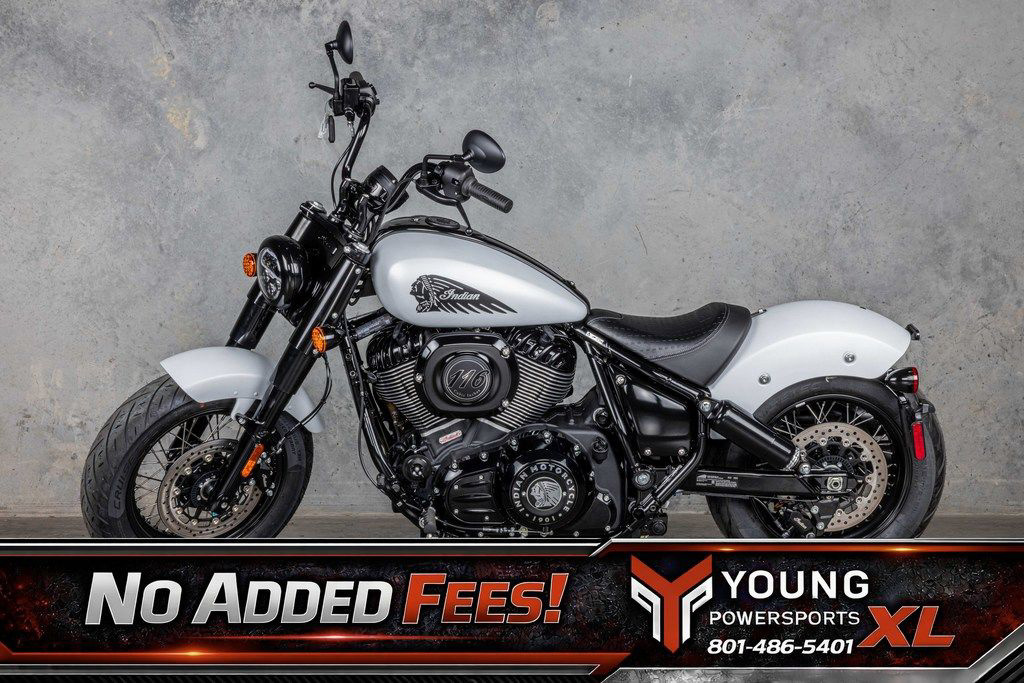2026 Indian Chief Bobber Dark Horse Ghost White Metallic Smo DARK HORSE in Centerville, UT