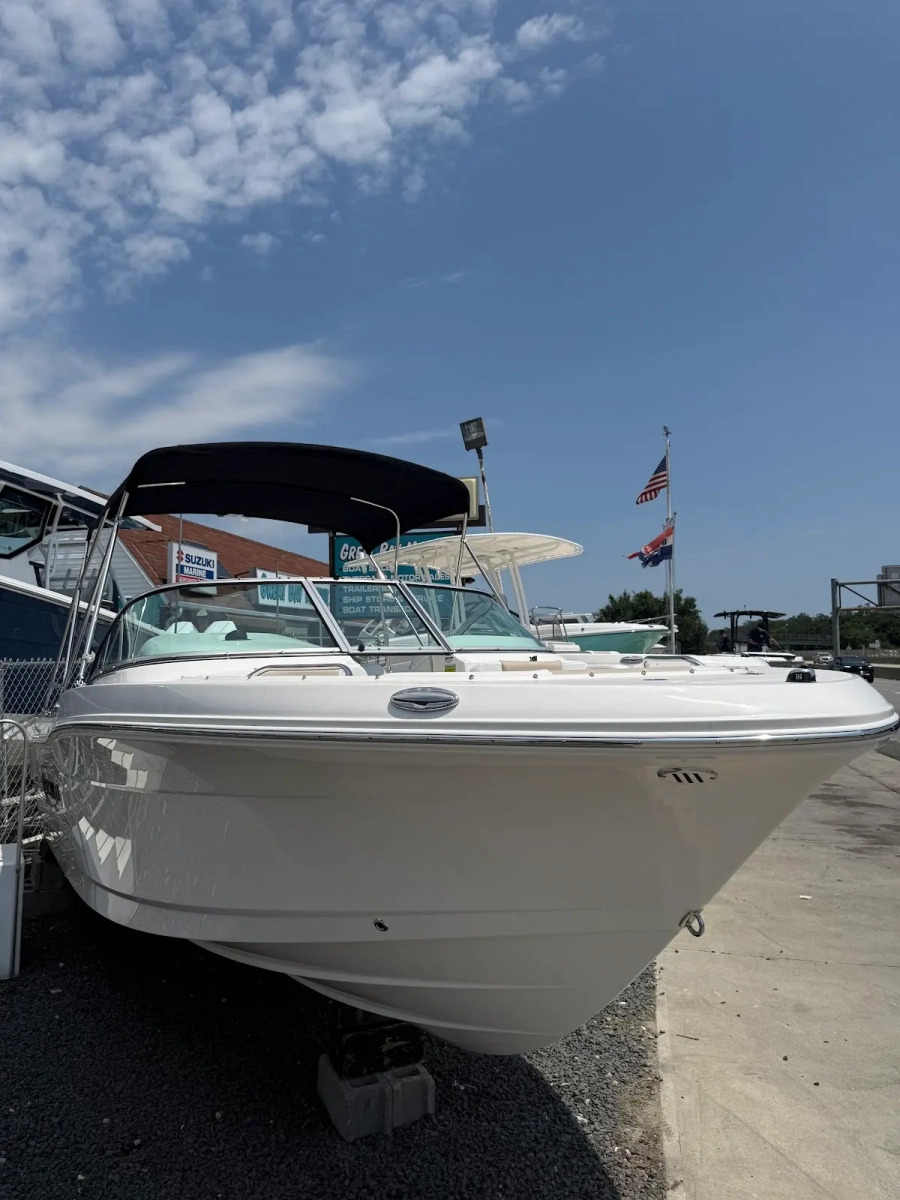 2026 Robalo R207 in islip terrace NY
