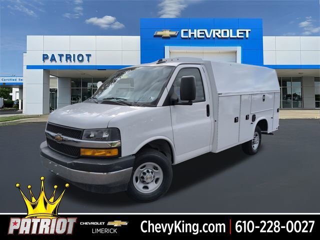 2025 CHEVROLET Express Cutaway 3500 in Royersford, PA