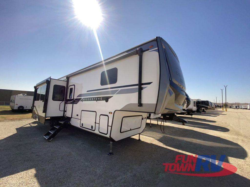 2025 Coachmen Rv Brookstone 318RLL in waller TX
