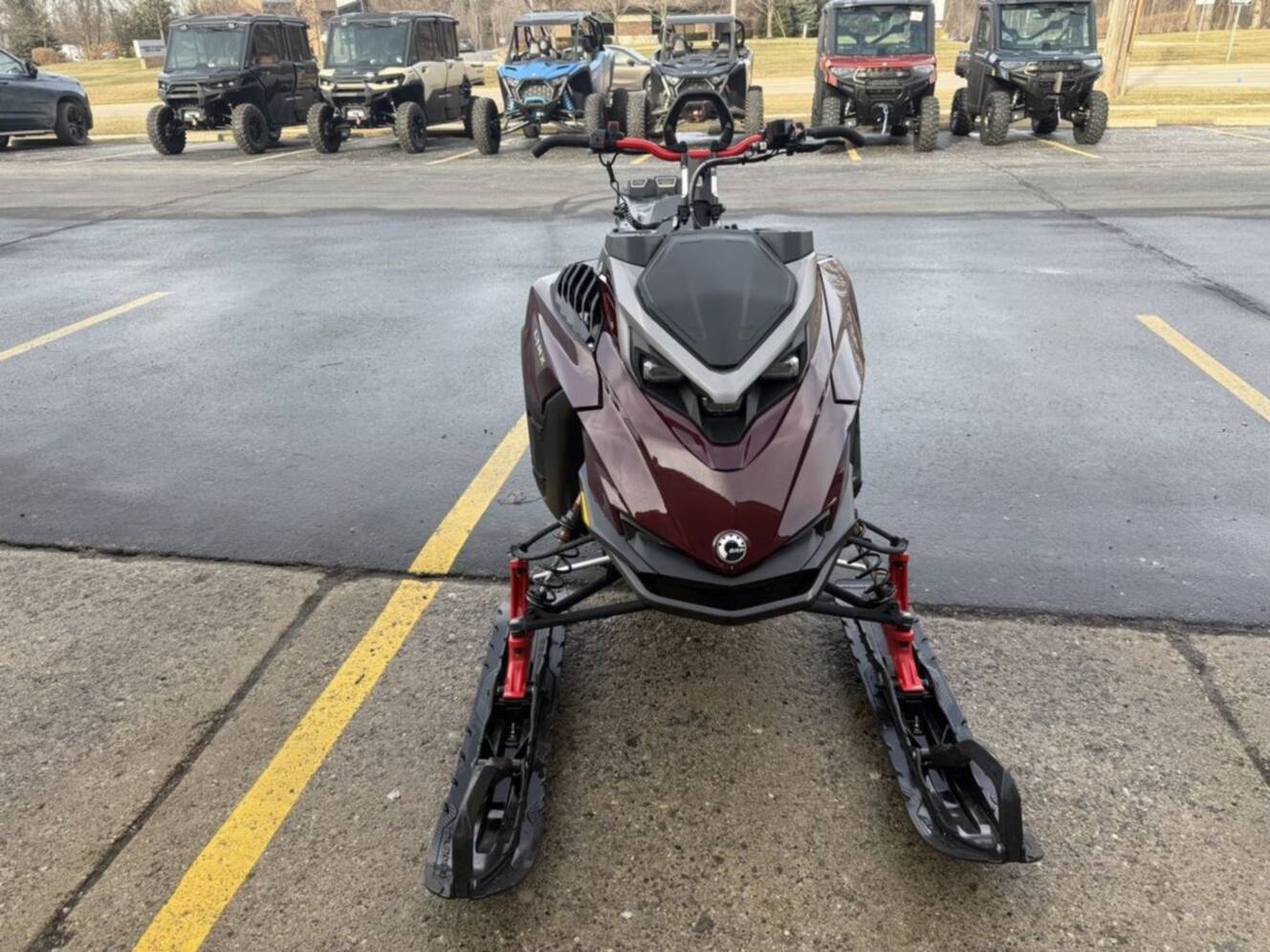 A photo of this 2025 Lynx Shredder DS 850 E-TEC Turbo R_4100_10.25in / Red