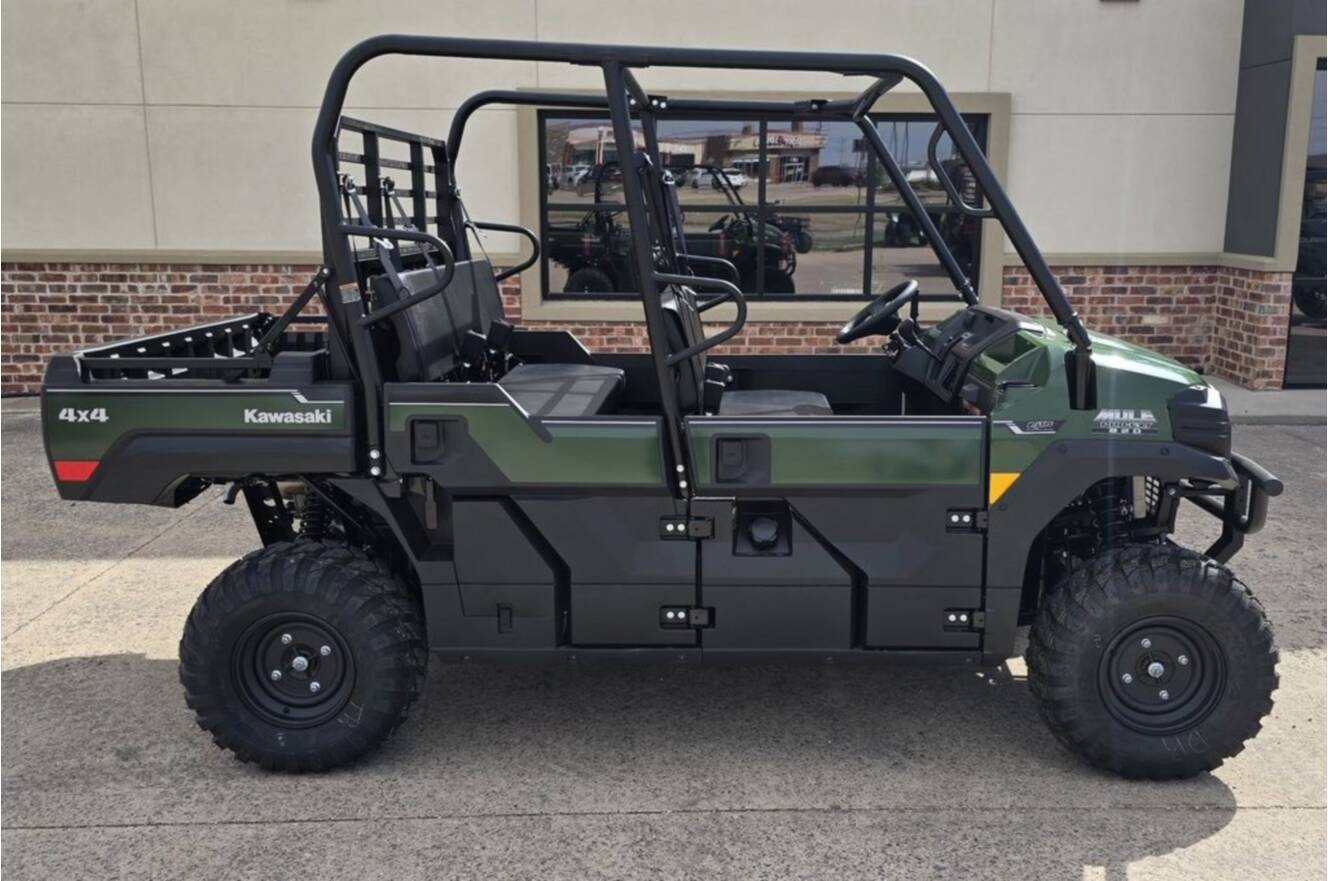 A photo of this 2026 Kawasaki Mule PRO-FXT  820 EPS