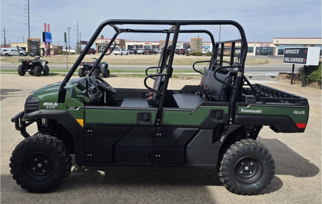 A photo of this 2026 Kawasaki Mule PRO-FXT  820 EPS