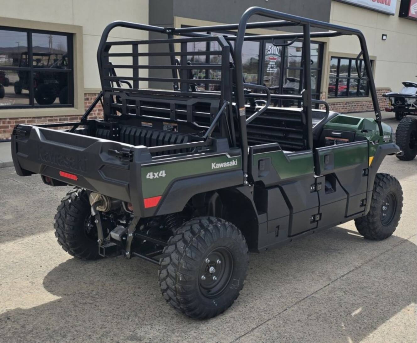 A photo of this 2026 Kawasaki Mule PRO-FXT  820 EPS