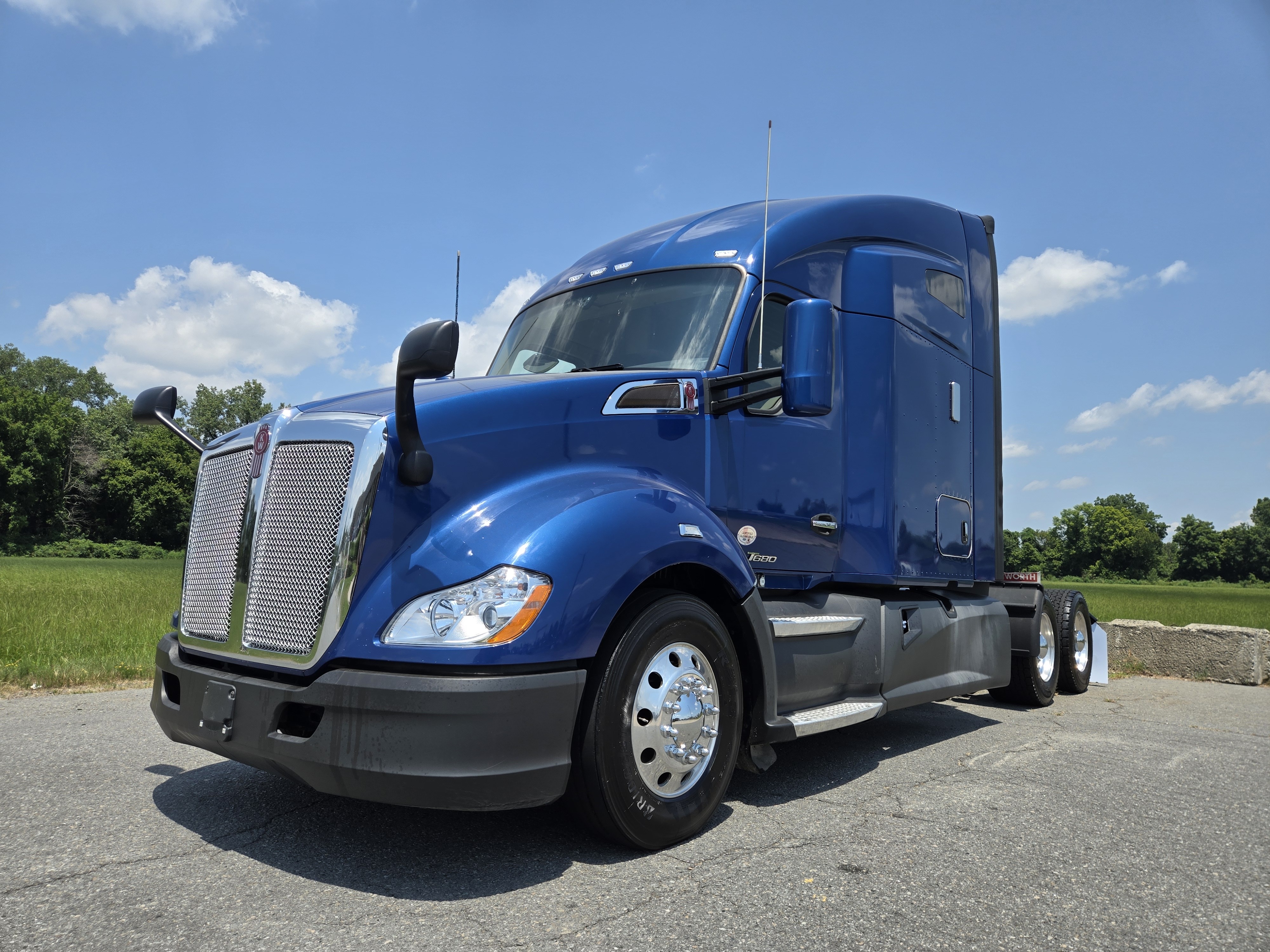2021 KENWORTH T680 in Little Rock, AR