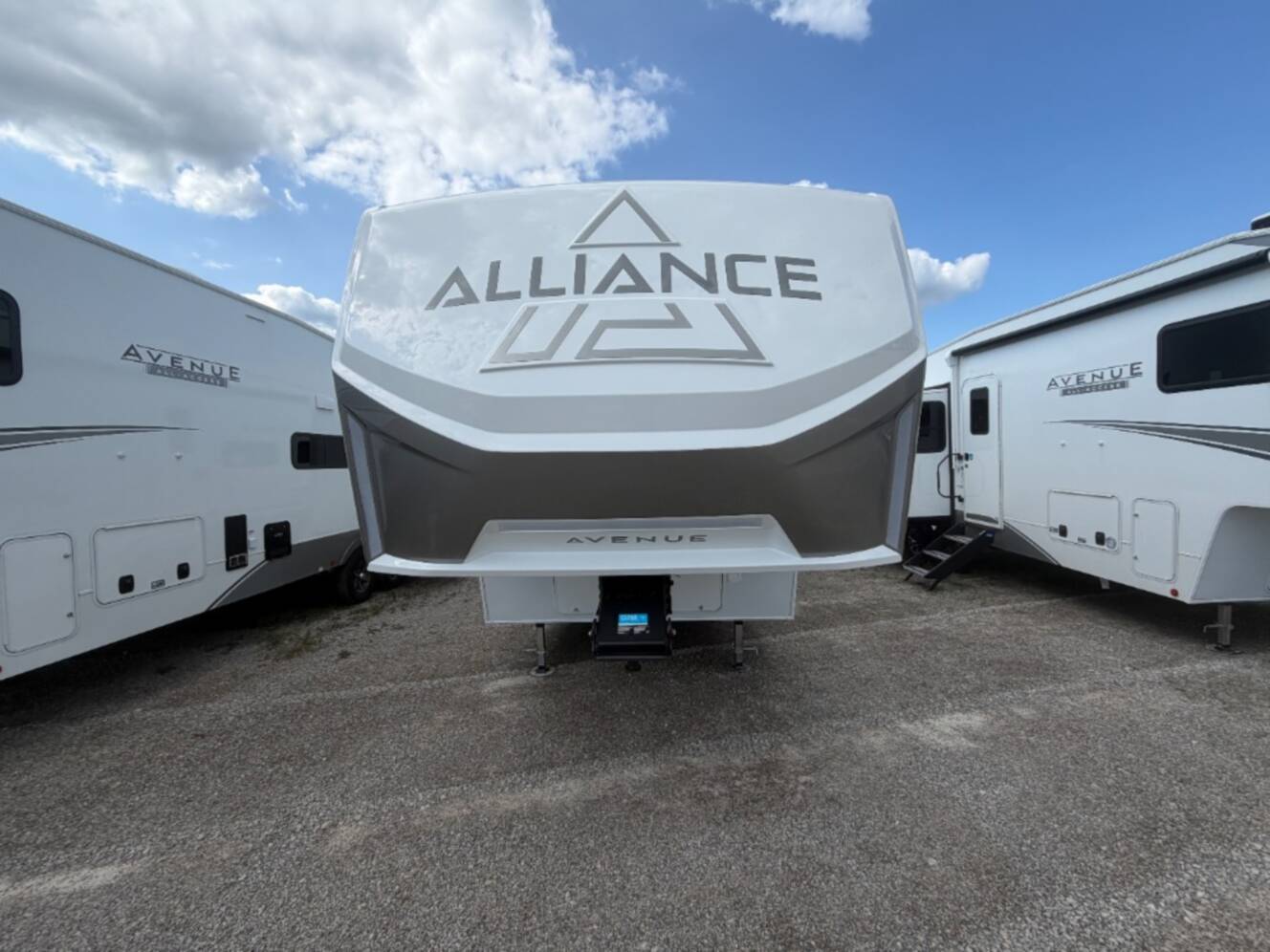 A photo of this 2027 Alliance Rv Avenue All-Access 29BH