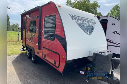 2019 Winnebago Industries Towables Micro Minnie 1706FB in greer SC