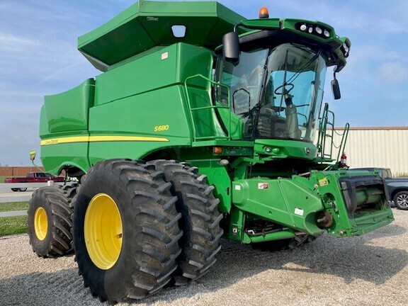 2013 John Deere S680 in Vincennes, IN