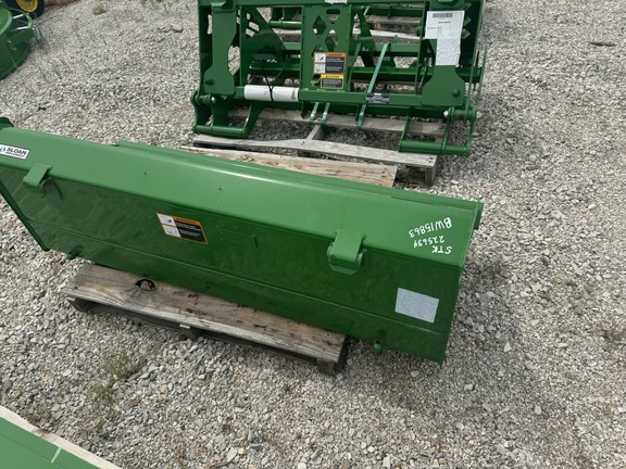 2024 John Deere 61" Material Bucket in Vincennes, IN
