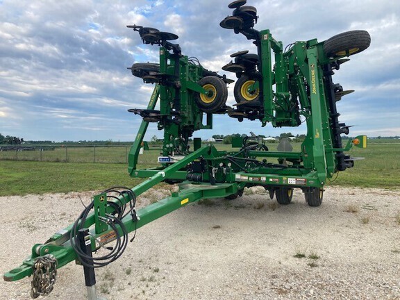 2012 John Deere 2510H in Vincennes, IN