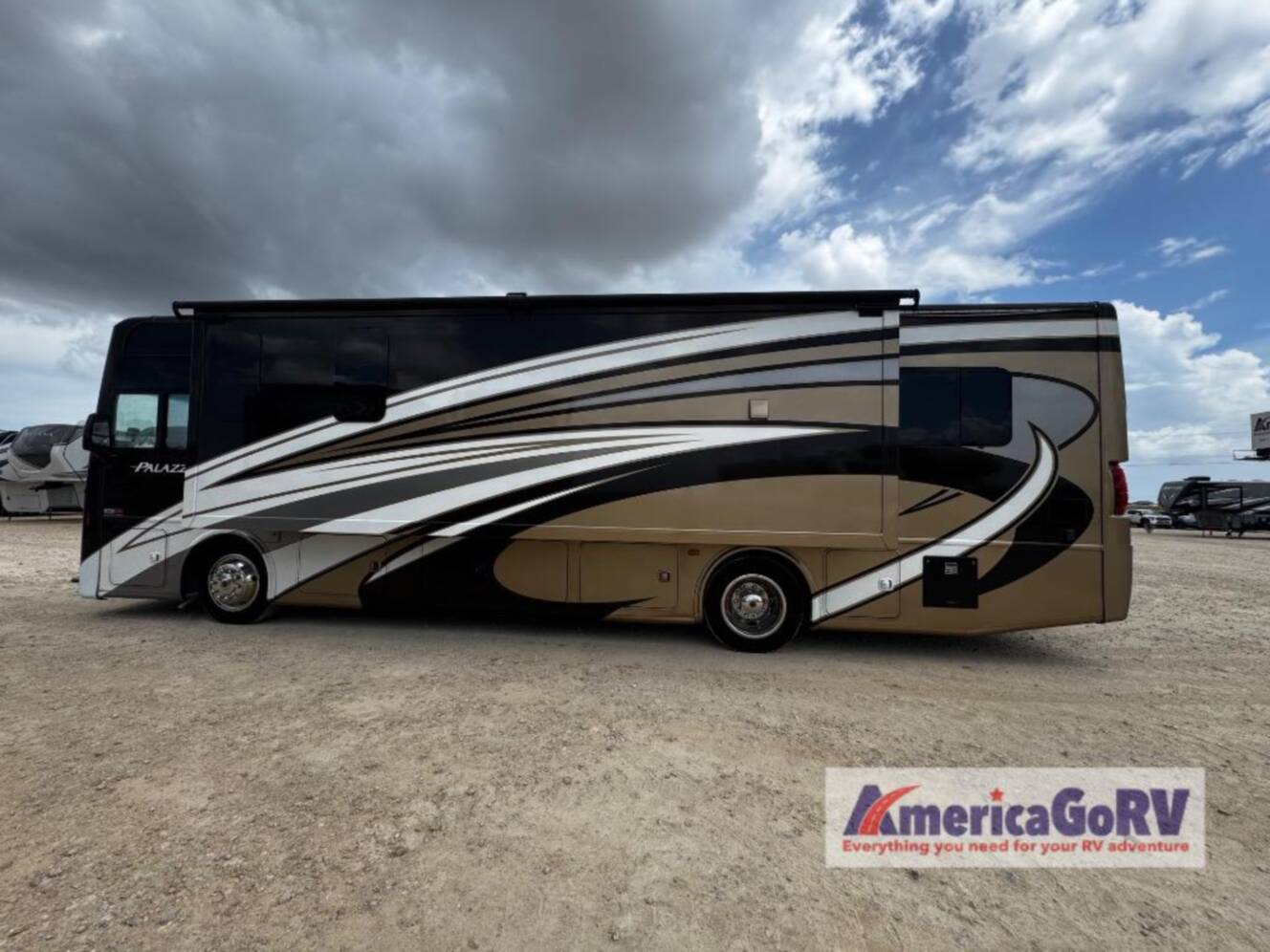 A photo of this 2016 Thor Motor Coach Palazzo 33.2