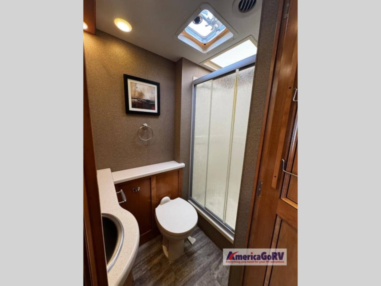 A photo of this 2016 Thor Motor Coach Palazzo 33.2