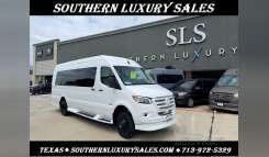 2027 Midwest Automotive Designs Luxe Cruiser D6 AWD 170 EXT RV