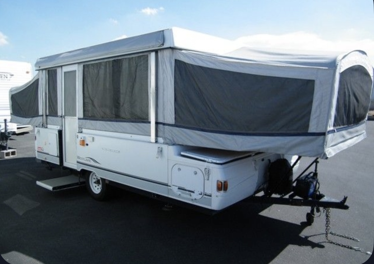 2003 Fleetwood COLEMAN 4250 RV