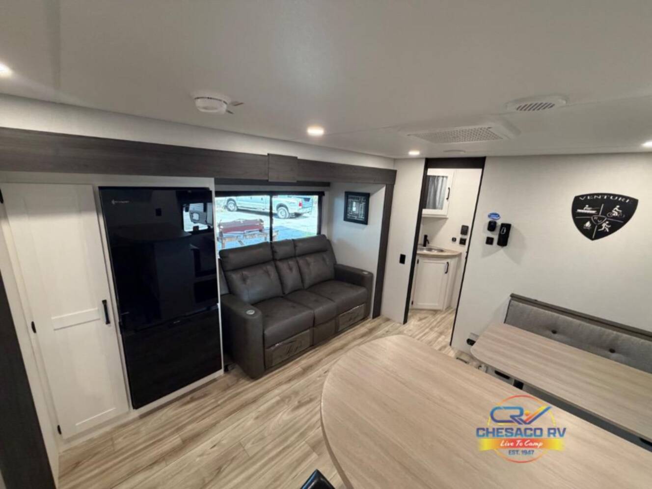 A photo of this 2027 Venture Rv Sienna 231VRK