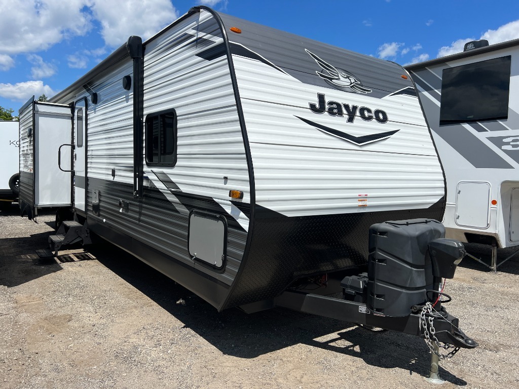 2022 Jayco Jay Flight 33RBTS in turner ME