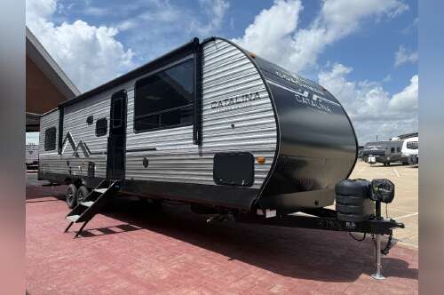 2027 Coachmen Rv Catalina Legacy Edition 343BHTS 2 Queen Beds in fort worth TX