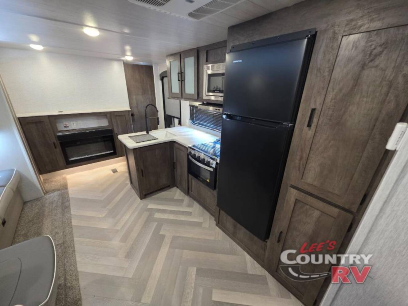 A photo of this 2023 Forest River Rv Salem 32BHDS