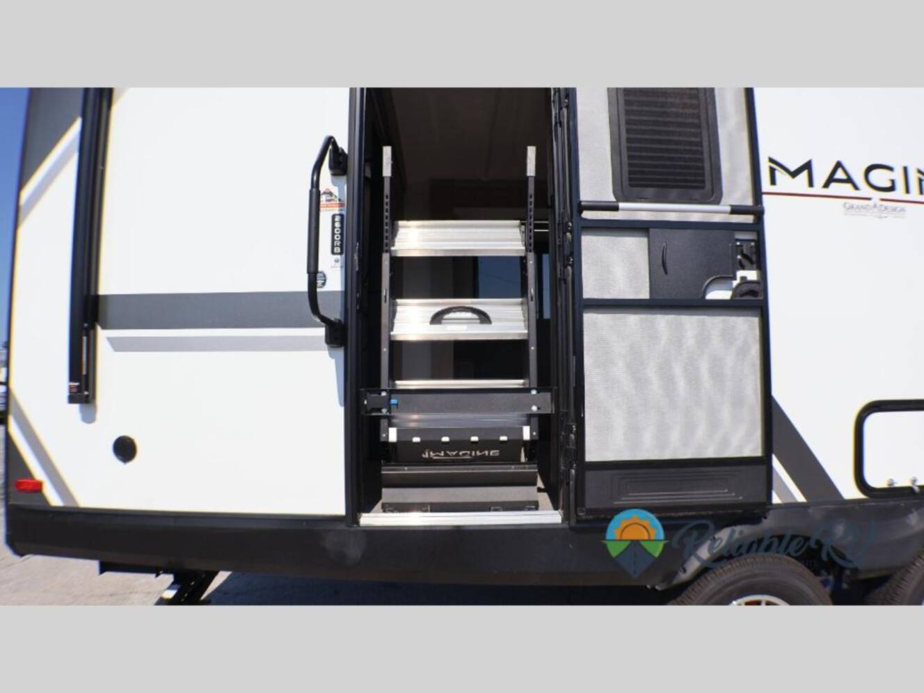 A photo of this 2025 Grand Design Imagine 2600RB