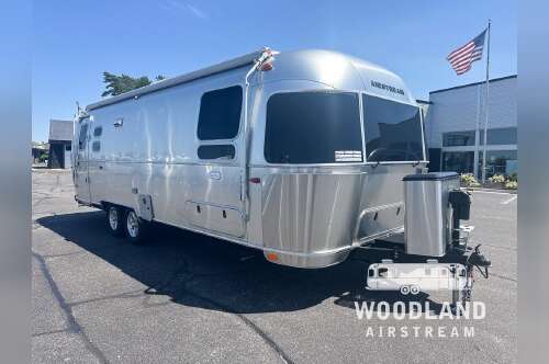 2023 Airstream Flying Cloud 27FB Twin in grand rapids MI