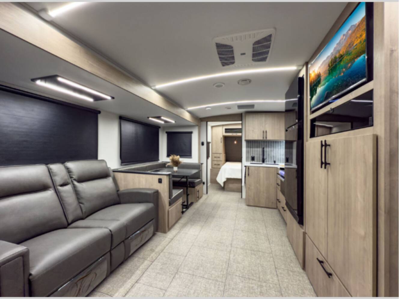 A photo of this 2025 Grand Design Imagine 2600RB