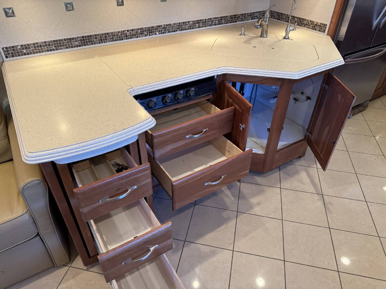 A photo of this 2013 Itasca Meridian 36M