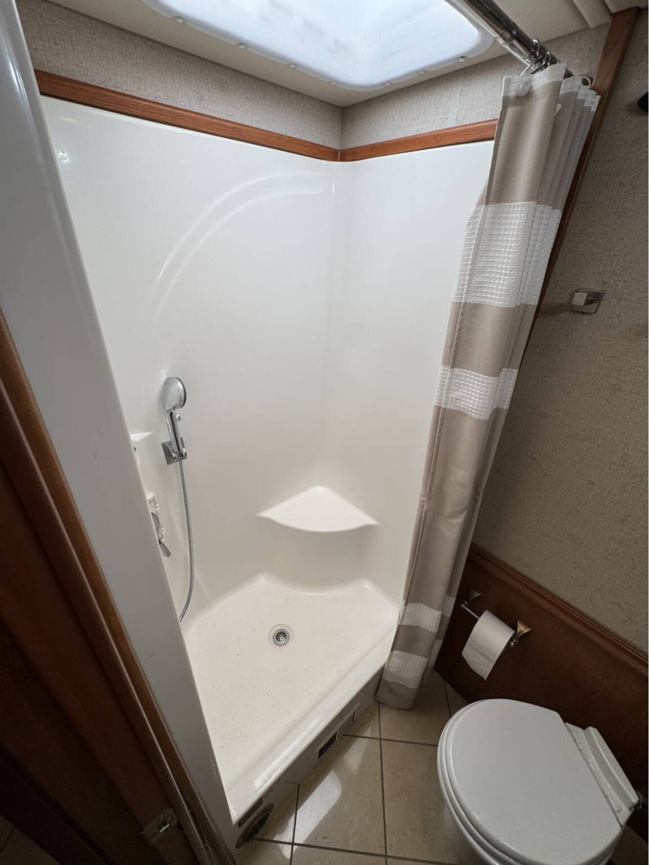 A photo of this 2013 Itasca Meridian 36M