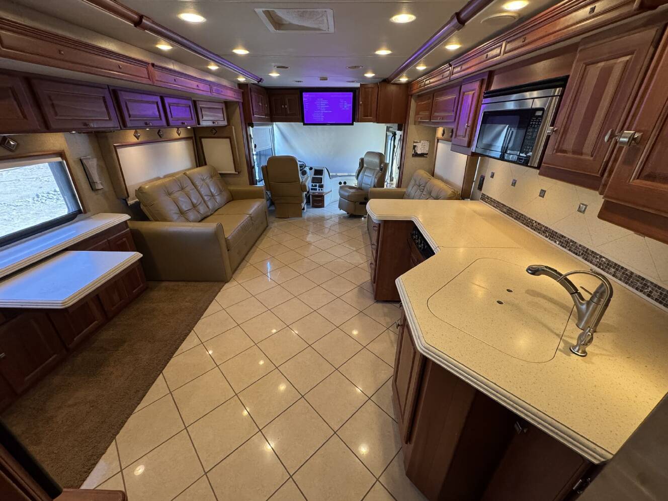 A photo of this 2013 Itasca Meridian 36M