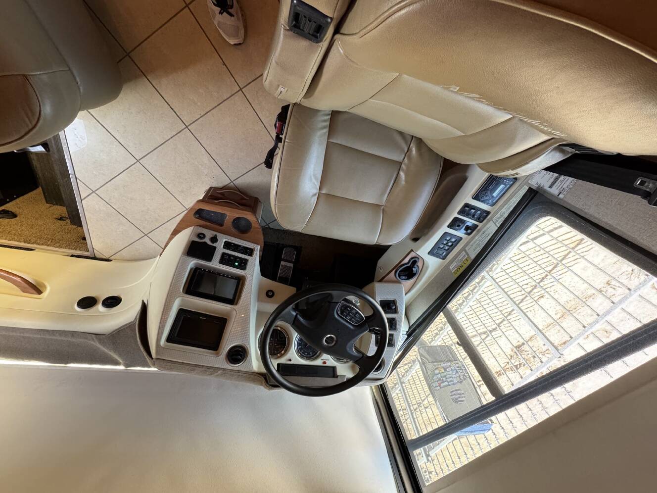 A photo of this 2013 Itasca Meridian 36M