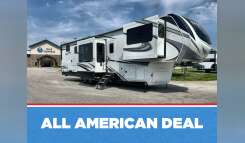 2022 Grand Design Solitude 380FL RV