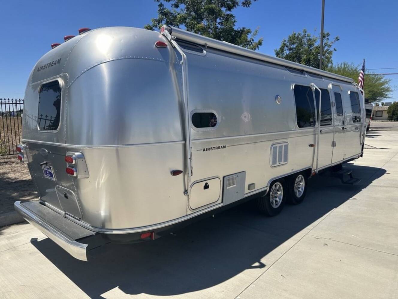 A photo of this 2014 Airstream Flying Cloud 30FB