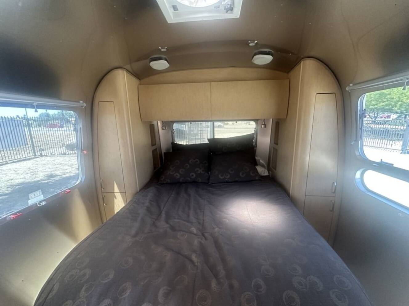 A photo of this 2014 Airstream Flying Cloud 30FB