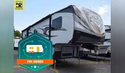 2017 Xlr By Forest River Thunderbolt 340AMP Fifth Wheel Toy Hauler RV