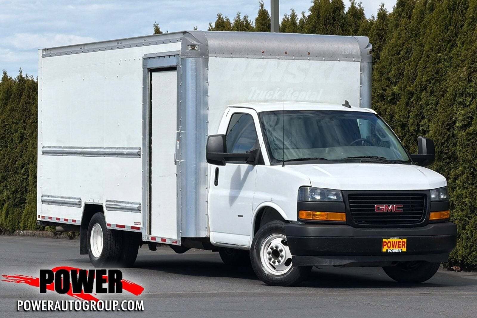 2022 GMC SAVANA in Sublimity, OR