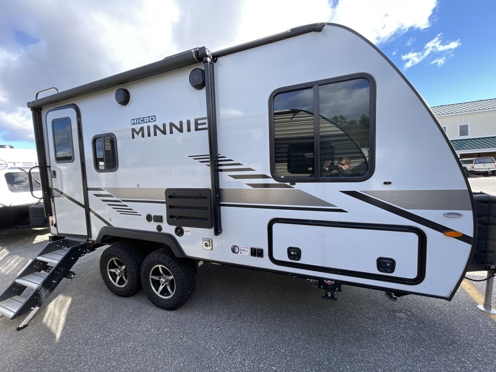 2022 Winnebago MICRO MINNIE 1808FBS in sturgeon bay WI