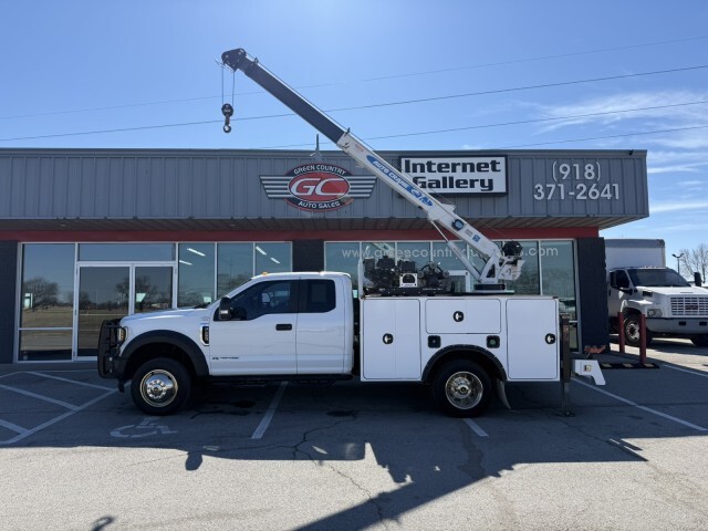 2019 FORD F550 in Collinsville, OK