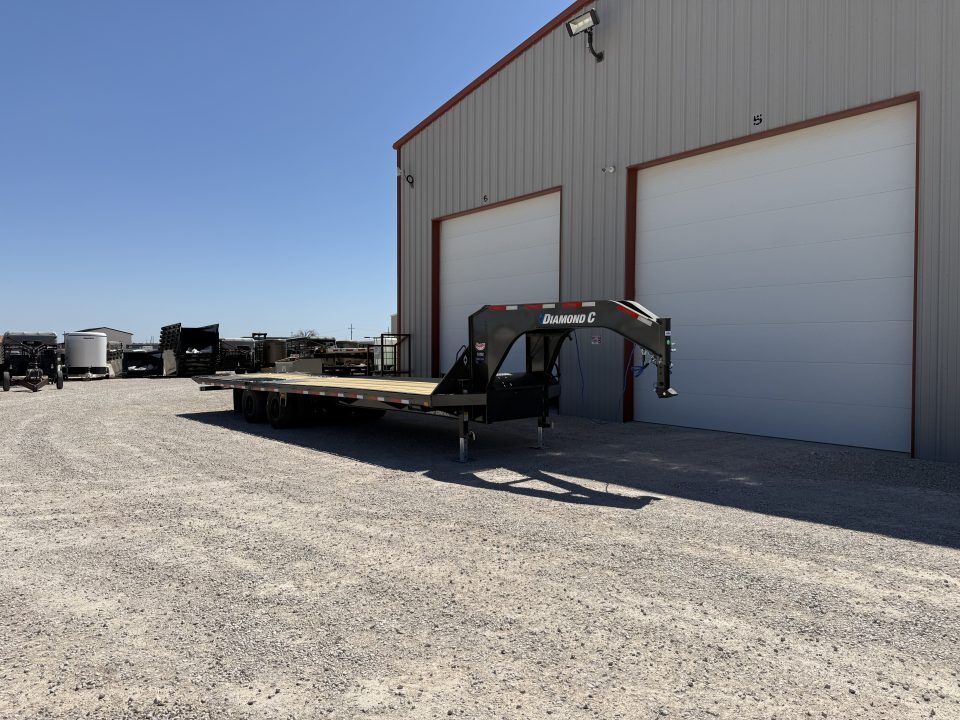 2026 Diamond C Trailers FMAX210 in Seminole, TX