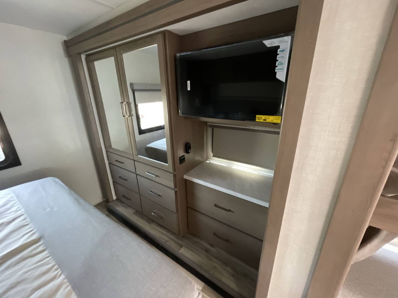 A photo of this 2027 Thor FREEDOM TRAVELER A32