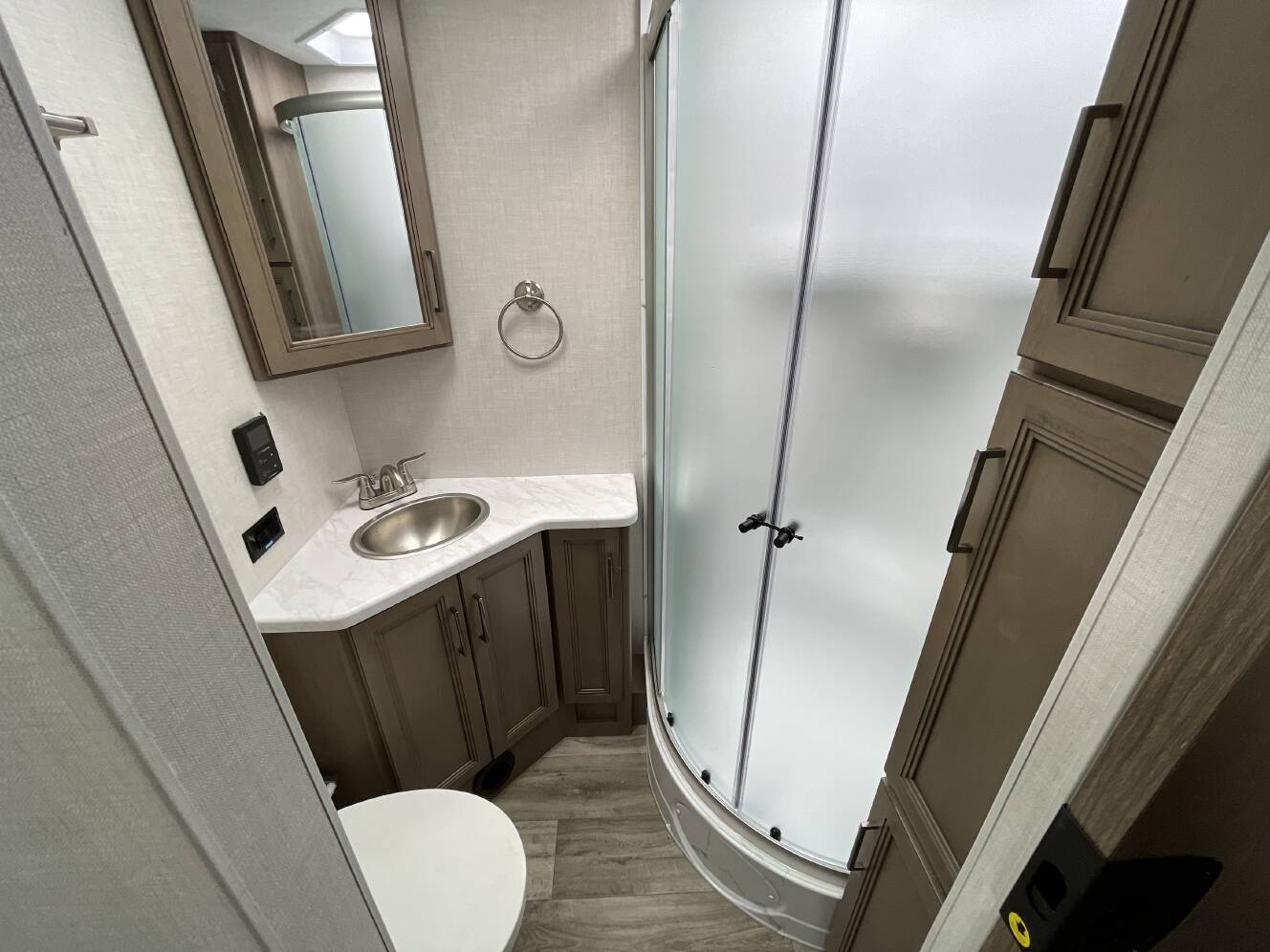 A photo of this 2027 Thor FREEDOM TRAVELER A32