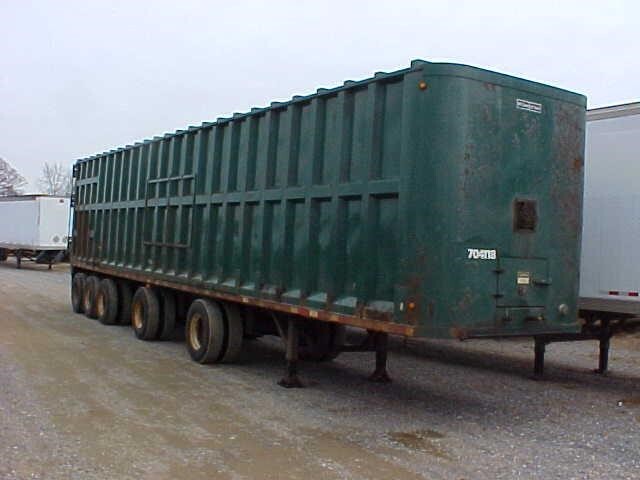 2002 MCCLAIN E-Z PAK in Covington, TN