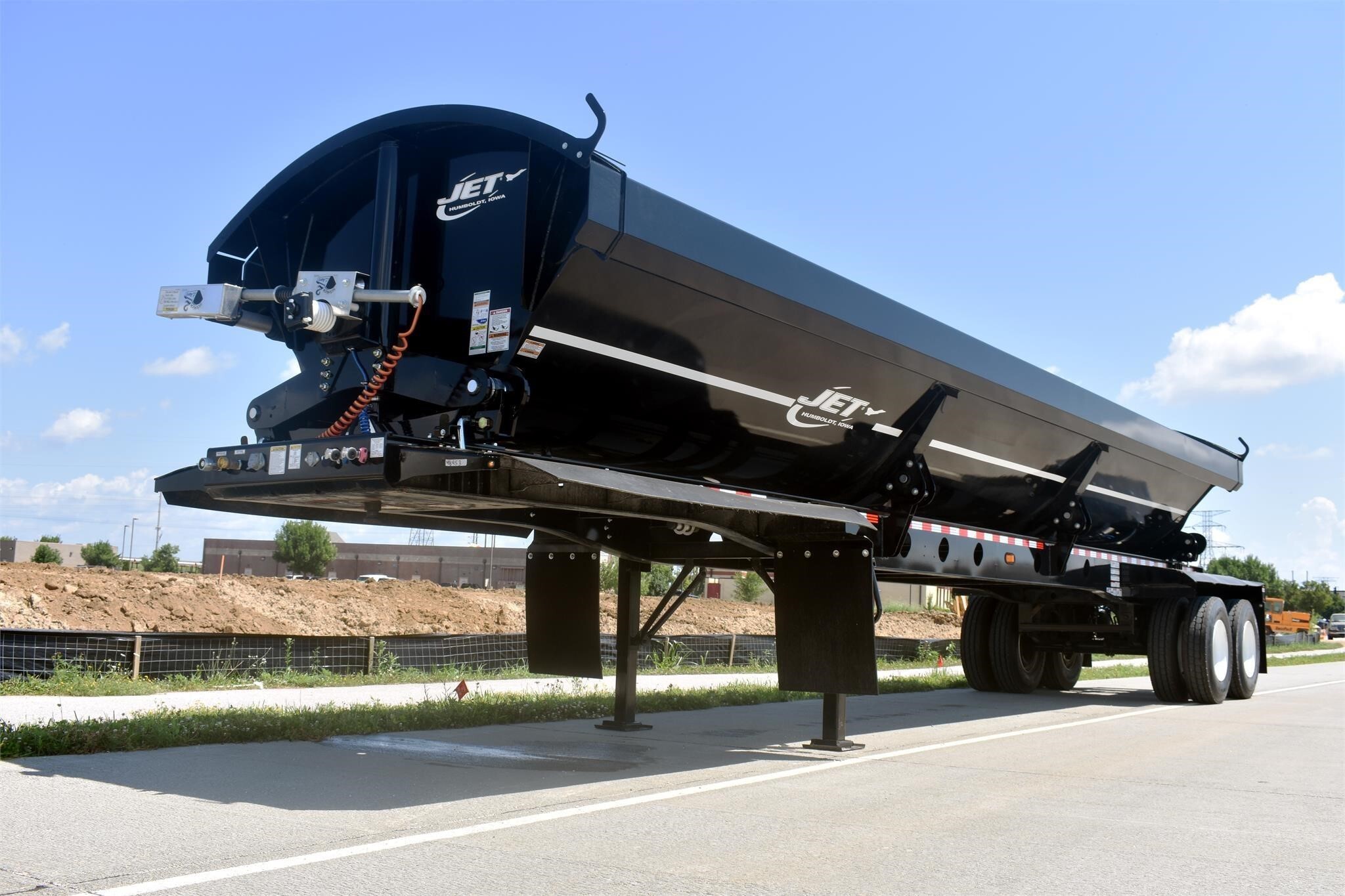 2027 JET TANDEM AXLE in Saint Charles, MO