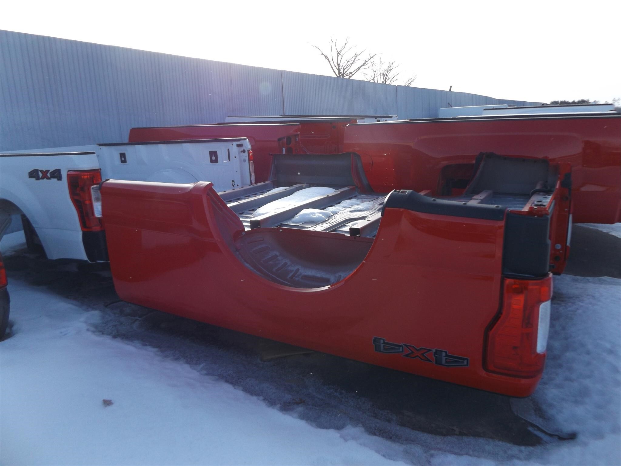 2017 FORD 8 FT in Harris, MN