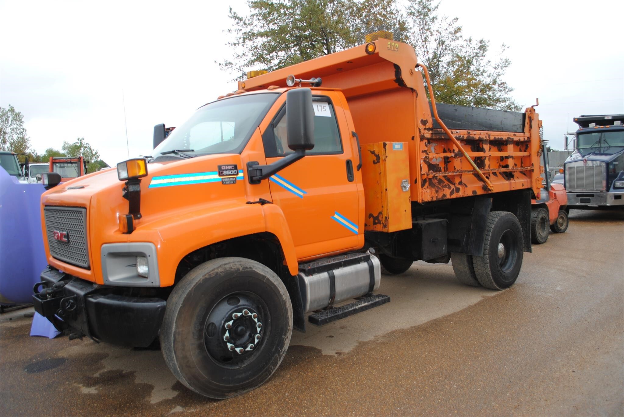 2004 GMC TOPKICK C8500 in Covington, TN